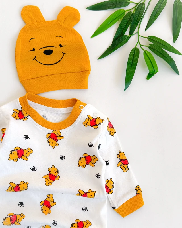 Arı ve poo baskılı omuzdan çıtçıtlı ayaklı şapkalı mevsimlik tulum set 