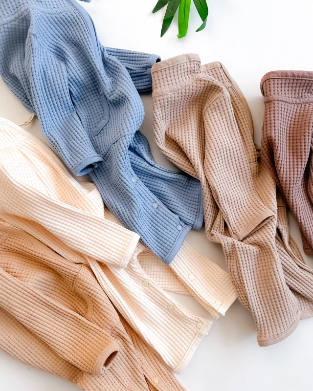 Yakada yarım fermuar detaylı kanguru cepli waffle kumaş alttan çıtçıtlı mevsimlik tulum