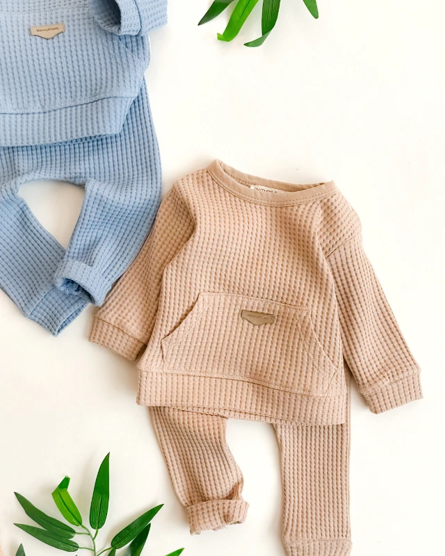 Waffle kumaş kanguru cepli deri armalı mevsimlik 2 parça takım