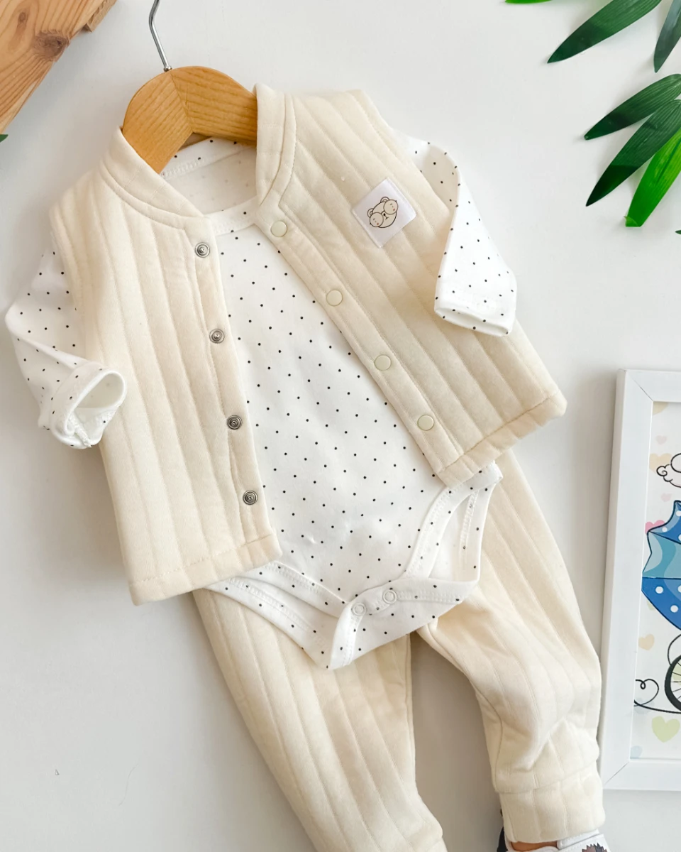 Gözlüklü bear armalı puantiye badili yelekli 3 parça takım