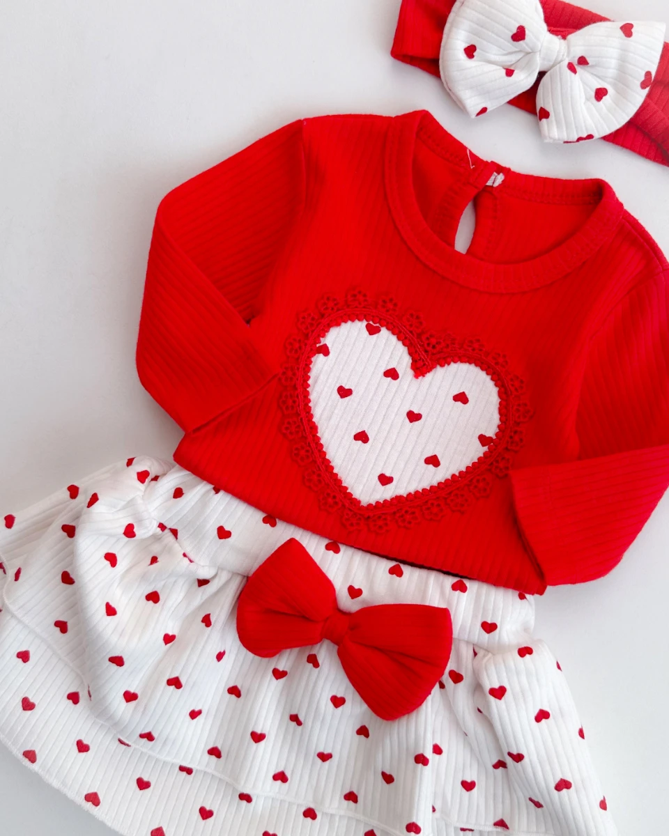 Kalp içinde minik kalpler detaylı etekli bandanalı mevsimlik 3 parça takım 