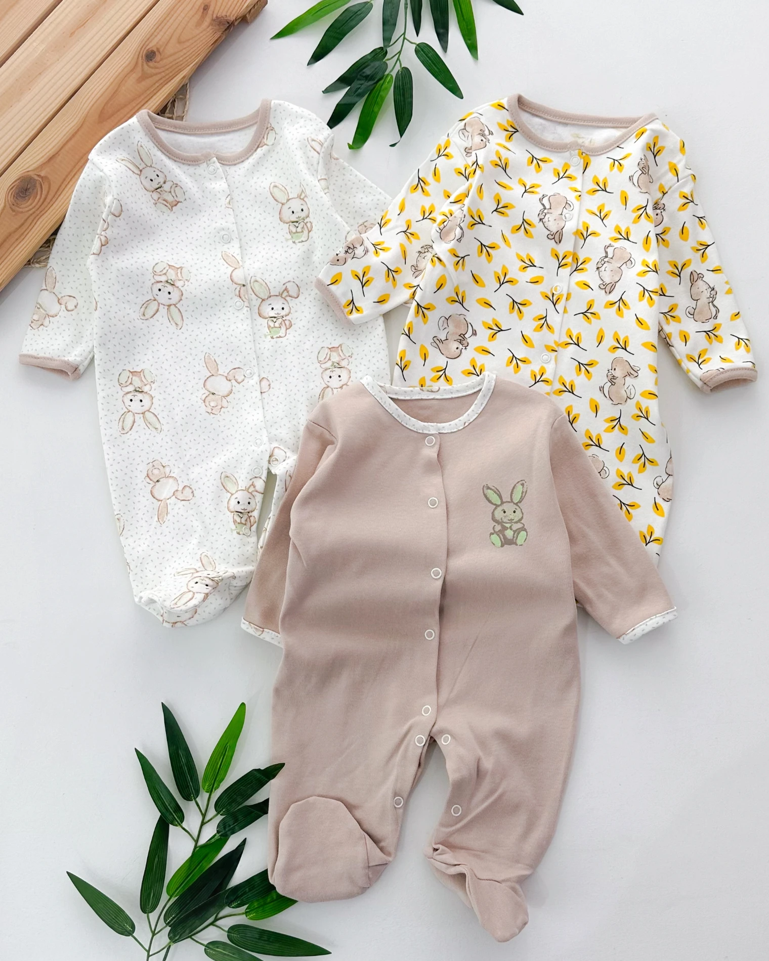 Minik tavşancık desen boydan çıtçıtlı ayaklı mevsimlik 3lü tulum set 