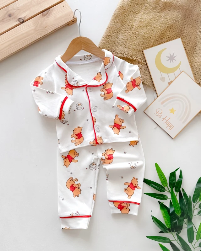 Pooh ve arkadaşları biye detaylı mevsimlik 2 parça pijama takım 