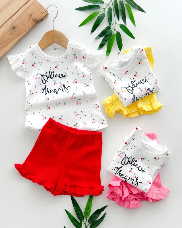 Believe dreams omuzdan çıtçıtlı fırfır şortlu yazlık 2 parça set 