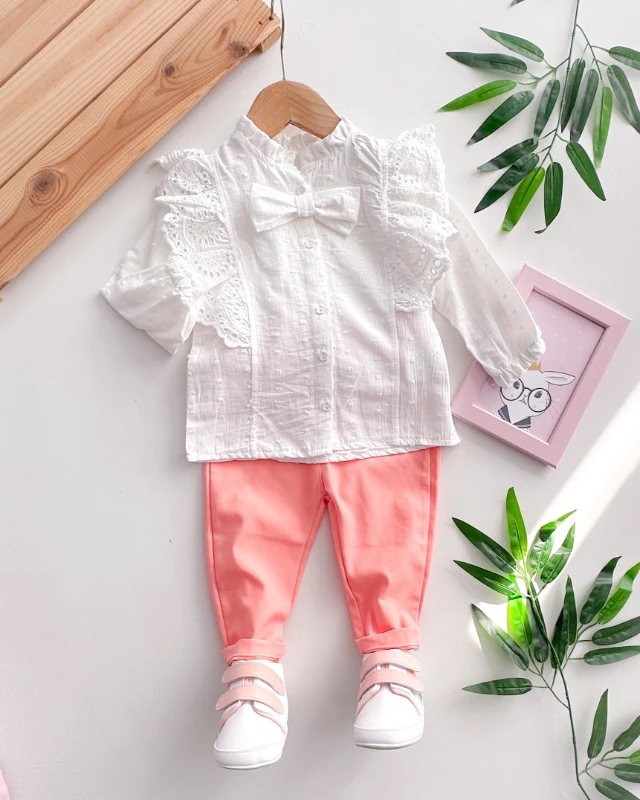 Fiyonk ve güpür detaylı çiçek düğme poplin gömlekli mevsimlik 2 parça takım 