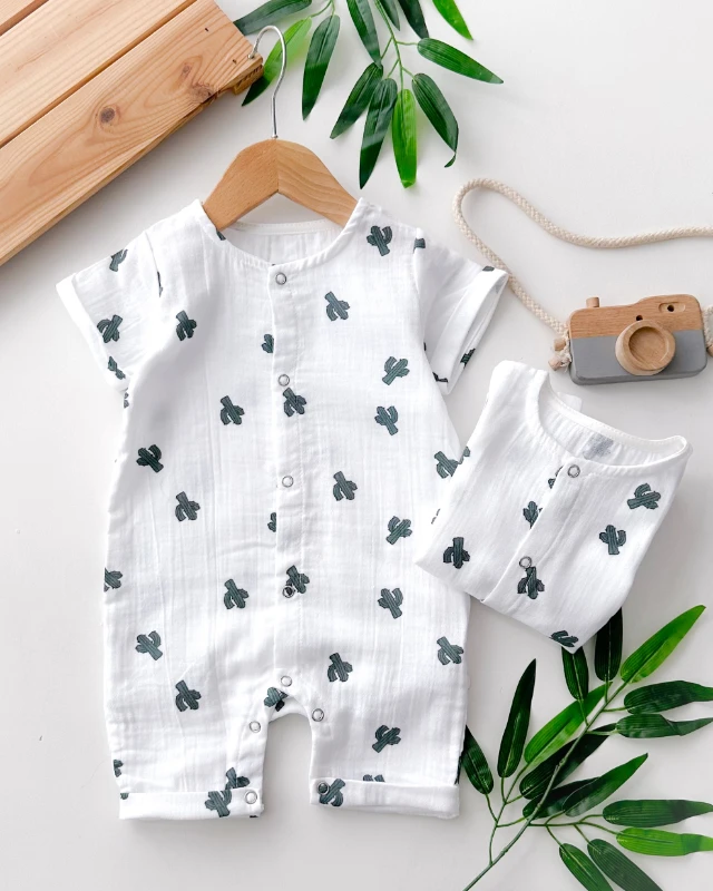 Kaktüs desen boydan çıtçıtlı yazlık muslin tulum 