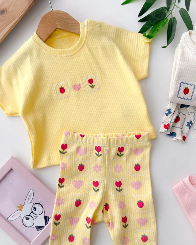 Lale desen omuzdan çıtçıtlı tshırt fitilli yazlık 2 parça set 