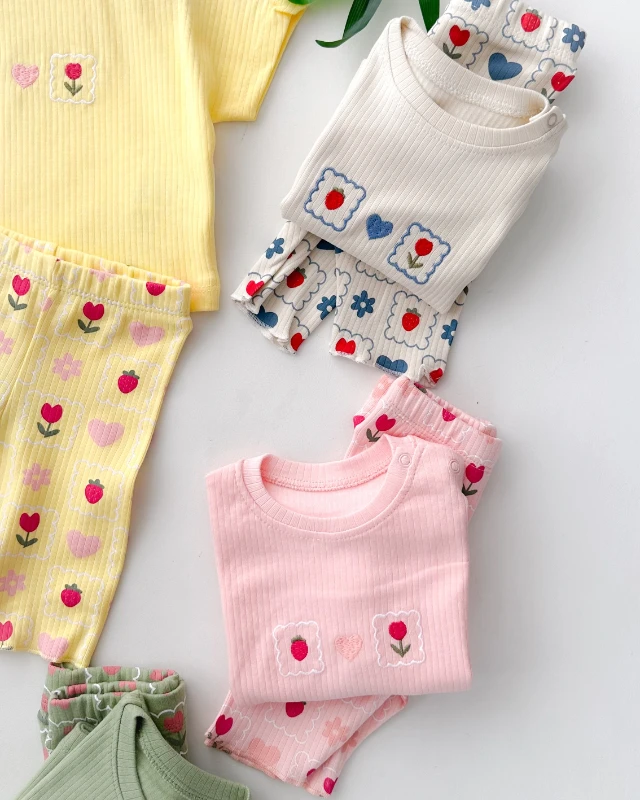 Lale desen omuzdan çıtçıtlı tshırt fitilli yazlık 2 parça set 