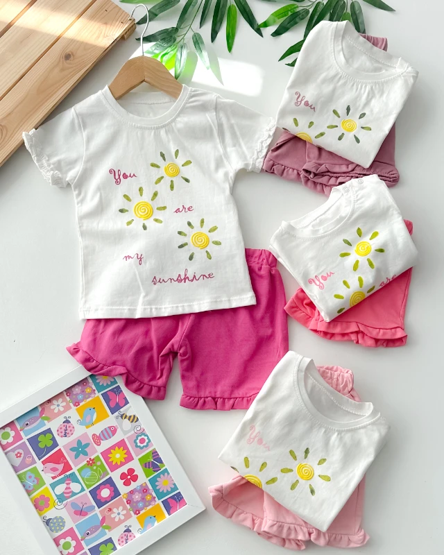 You are my sunshine kolları fırfırlı omuzdan çıtçıtlı şortlu yazlık 2 parça takım