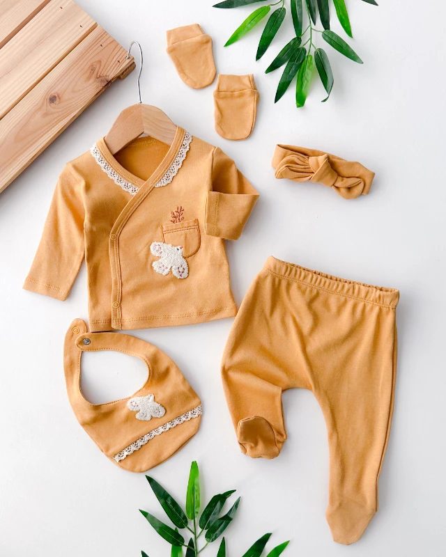 Minik cep detaylı kuş nakışlı yakası güpür işlemeli yandan çıtçıt mevsimlik yenidoğan 5 parça mevsimlik hastane çıkışı