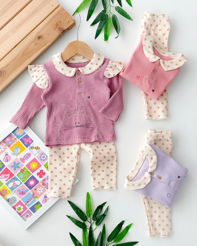 Tavşan surat nakışlı benekli bebe yaka detaylı ribana kumaş 2 parça takım