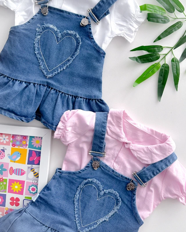 Kalp nakışlı keten gömlekli yazlık kot salopet elbise