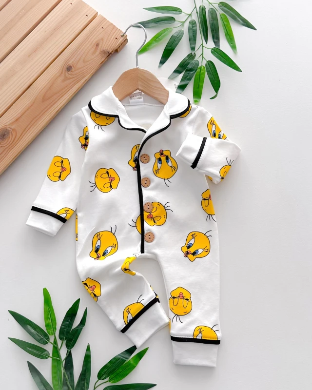 Tweety suratlar boydan ahşap düğme detaylı mevsimlik tulum