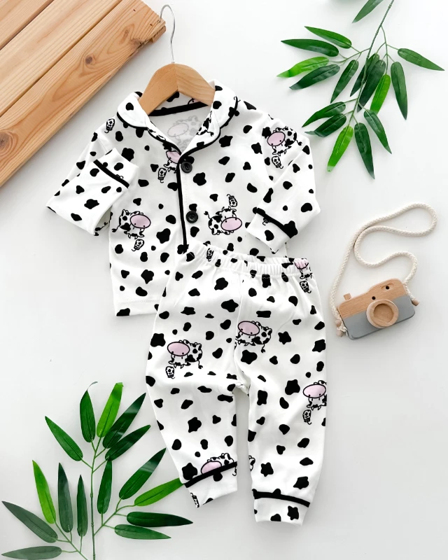 Şirin inek baskılı önden düğmeli mevsimlik 2 parça pijama takımı