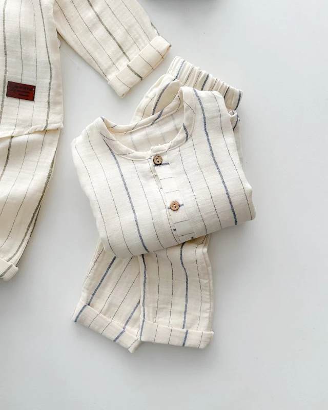 Renkli dikey çizgili hakim yaka muslin 2 parça takım