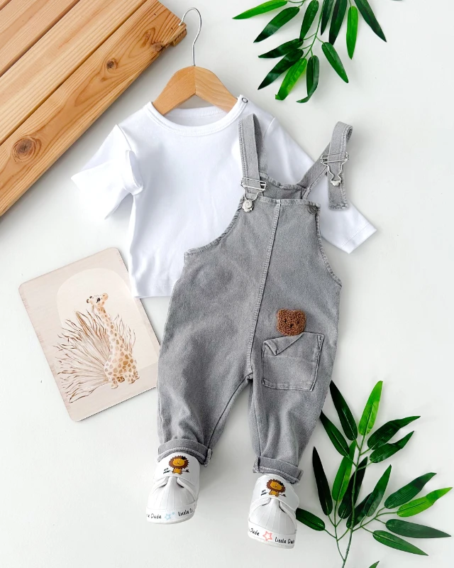 Minik cepte bear punch işlemeli mevsimlik kot kumaş 2li salopet set 