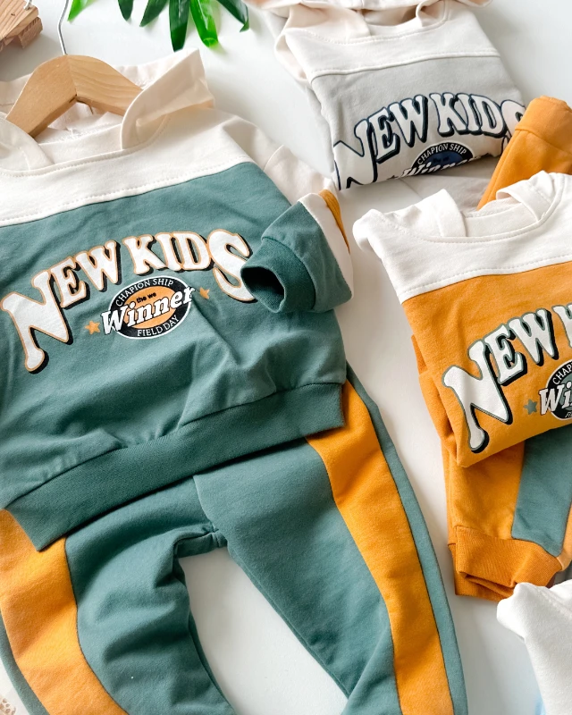 New kids winner baskılı kapüşonlu mevsimlik 2 parça takım