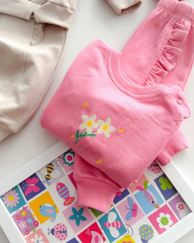 Good vibes yanlarında fırfır detay omuzdan çıtçıtlı mevsimlik 2 parça takım 