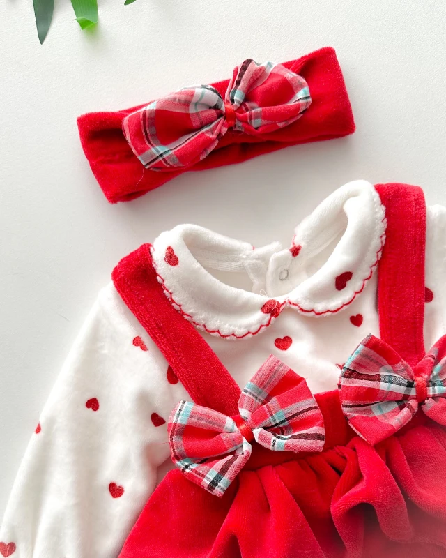 Ekose desen fiyonklu minik kalpler baskılı kışlık kadife kumaş romper tulum