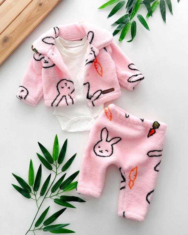 Gülen tavşan ve havuç baskılı uzun kol çıtçıt badili peluş kışlık 3 parça takım