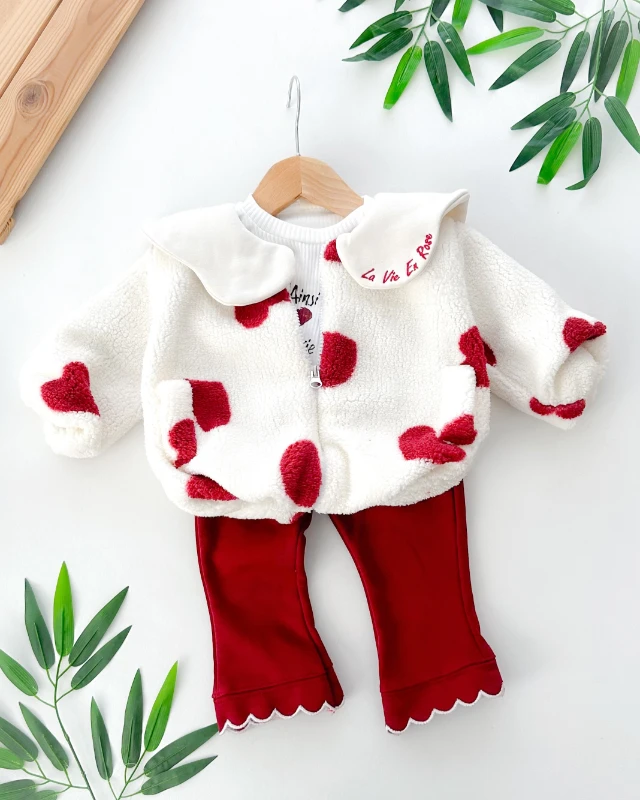 La vie en rose nakışlı iri kalpli peluş içi astarlı ceketli kışlık 3 parça takım