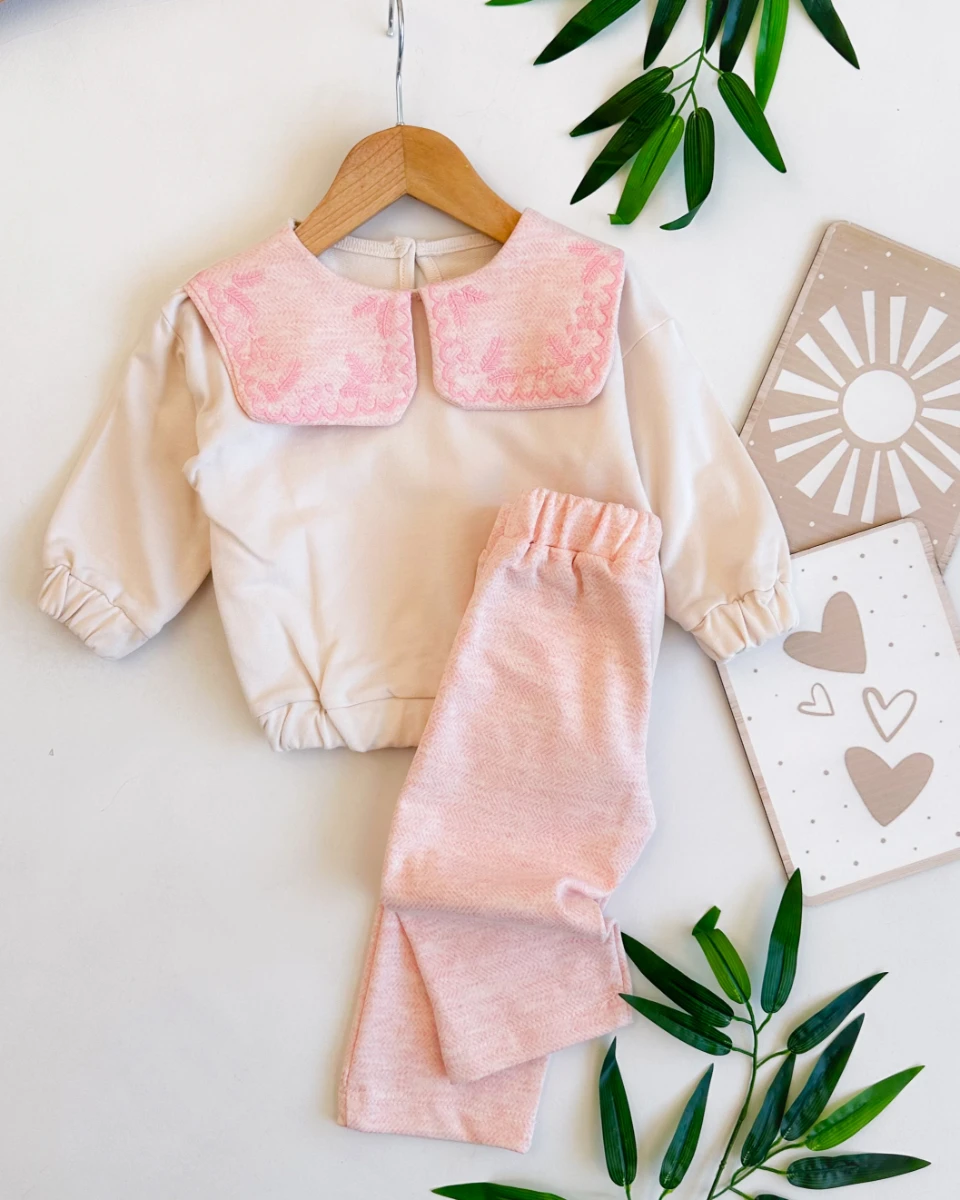 Bebe yaka nakış detaylı soft 2li kız bebe takım