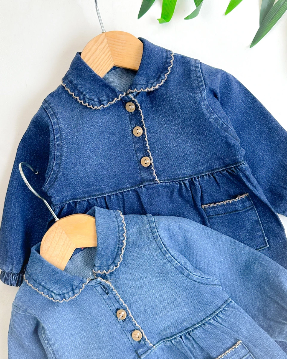 Bebe yaka önde cep detaylı alttan çıtçıtlı kız bebe tulum