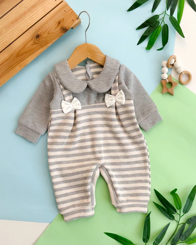 Fiyonkta puantiye detaylı bebe yaka çizgili alttan ve arkadan çıtçıtlı tulum