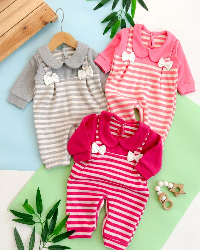 Fiyonkta puantiye detaylı bebe yaka çizgili alttan ve arkadan çıtçıtlı tulum