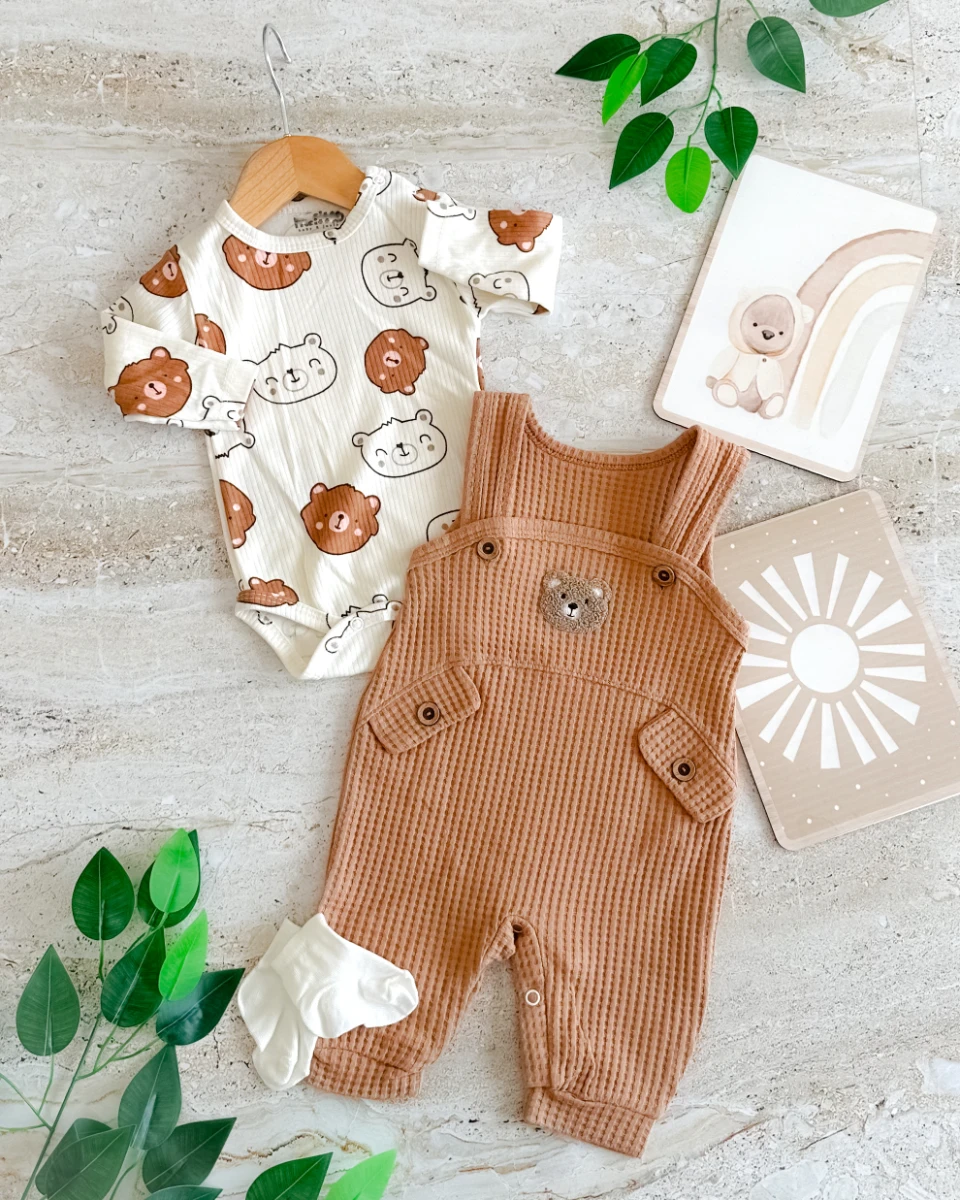 Ayıcık detay alttan çıtçıtlı çorap hediyeli mevsimlik 2 parça salopet set  