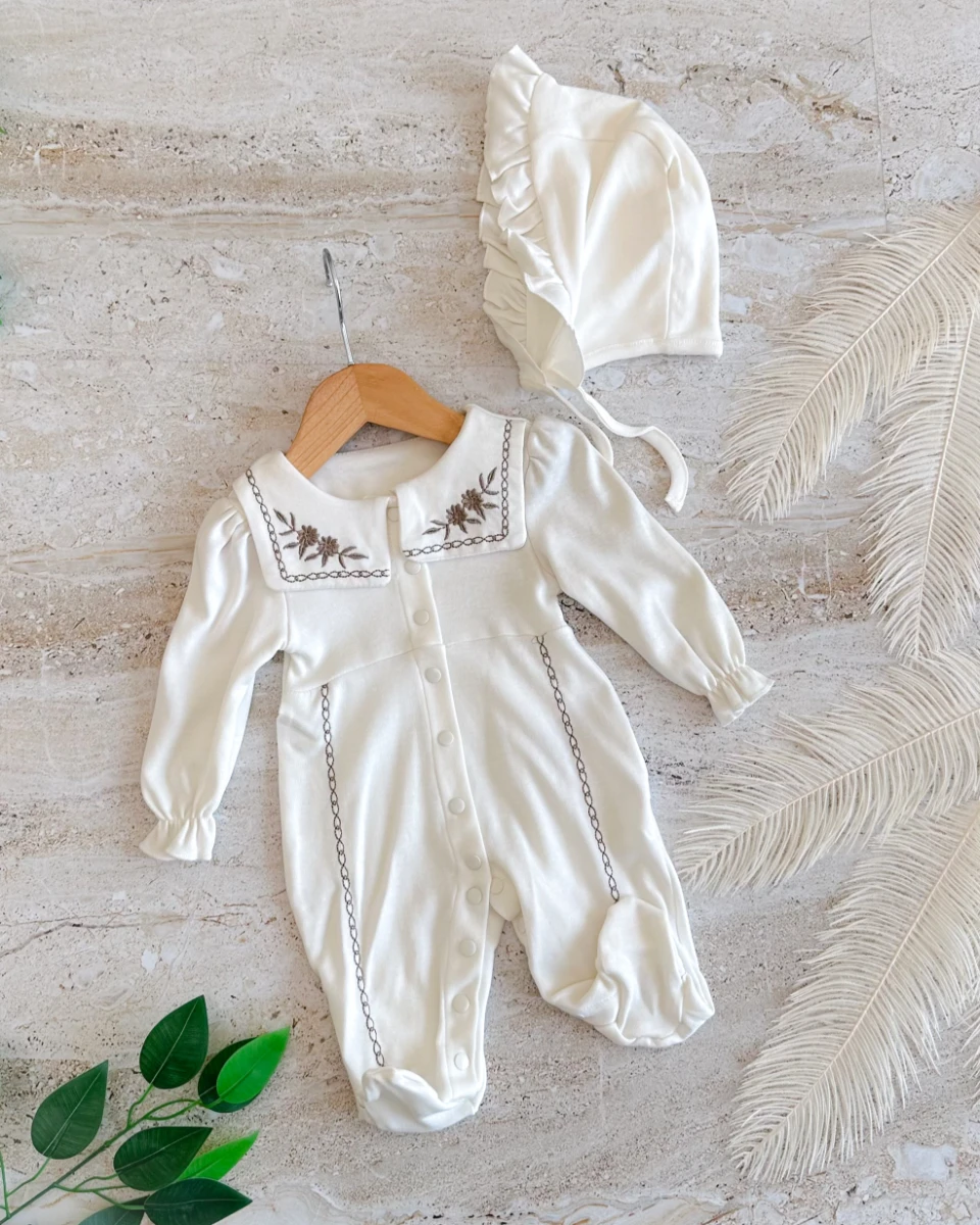 Nakış yaka ayaklı 2 parça kampanyalı bebe tulum set 