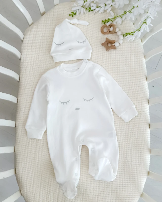 Uykucu bebek şapkalı unisex bebe tulum