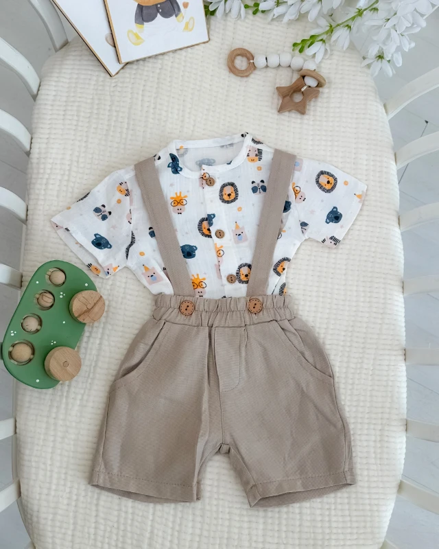 Aslancık ve arkadaşları desen muslin gömlekli şort salopetli yazlık 2li set 