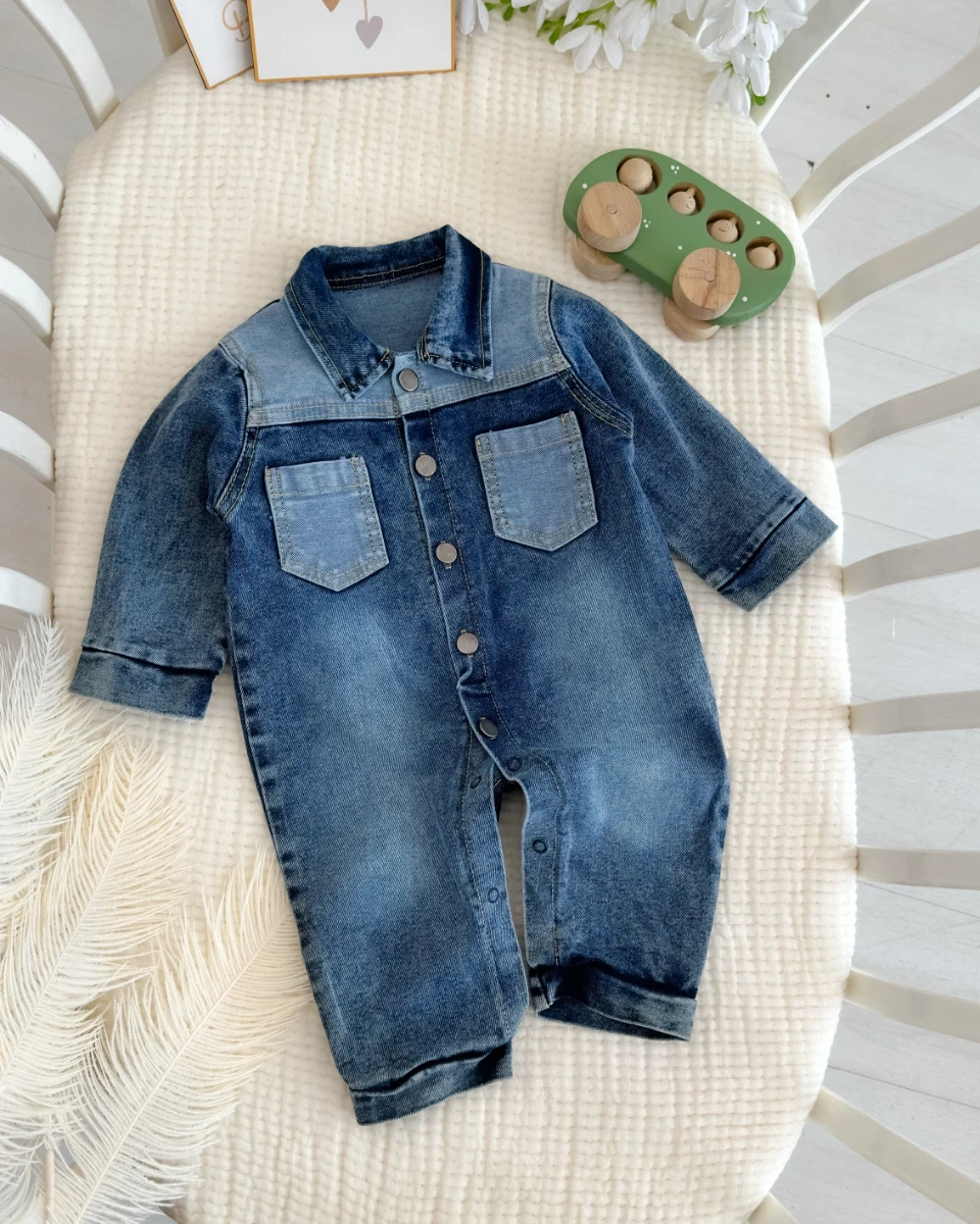 Çift renk boydan çıtçıtlı erkek bebe kot tulum 