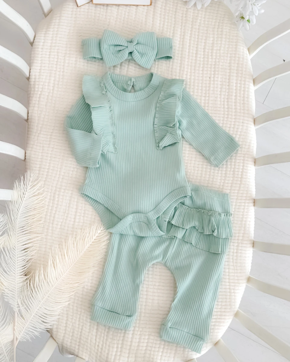 Fırfır detaylı şık bandanalı 3lü mevsimlik kız bebe takım