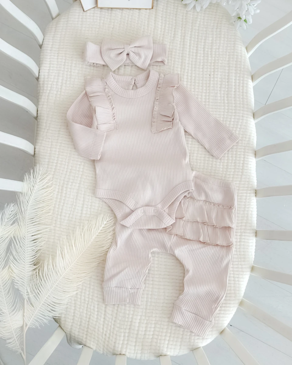 Fırfır detaylı şık bandanalı 3lü mevsimlik kız bebe takım