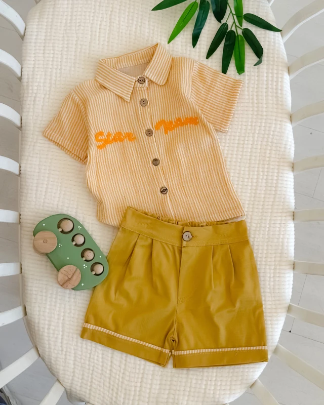 Star nakışlı ahşap düğmeli gabardin kumaş yazlık 2 parça takım