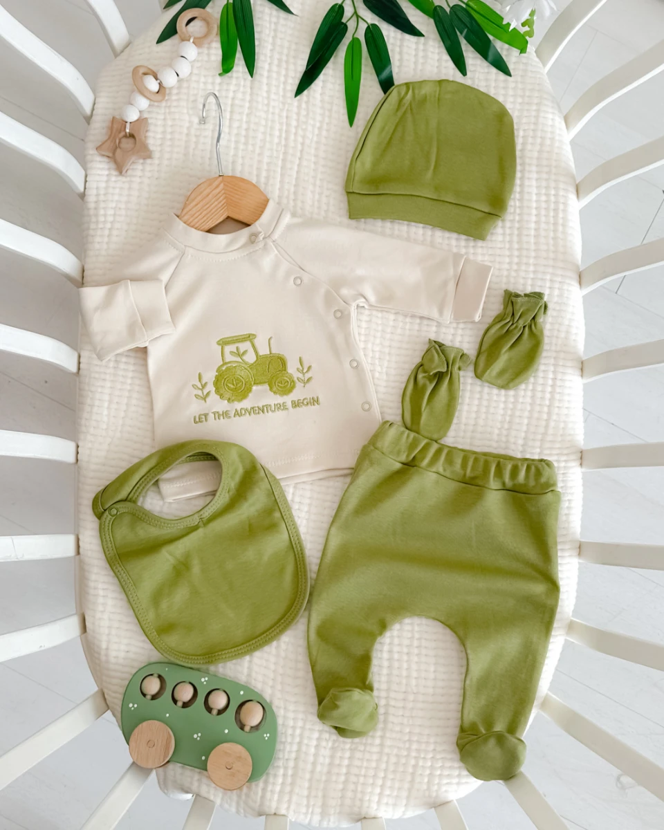 Traktör nakış detaylı erkek yenidoğan hastane çıkışı