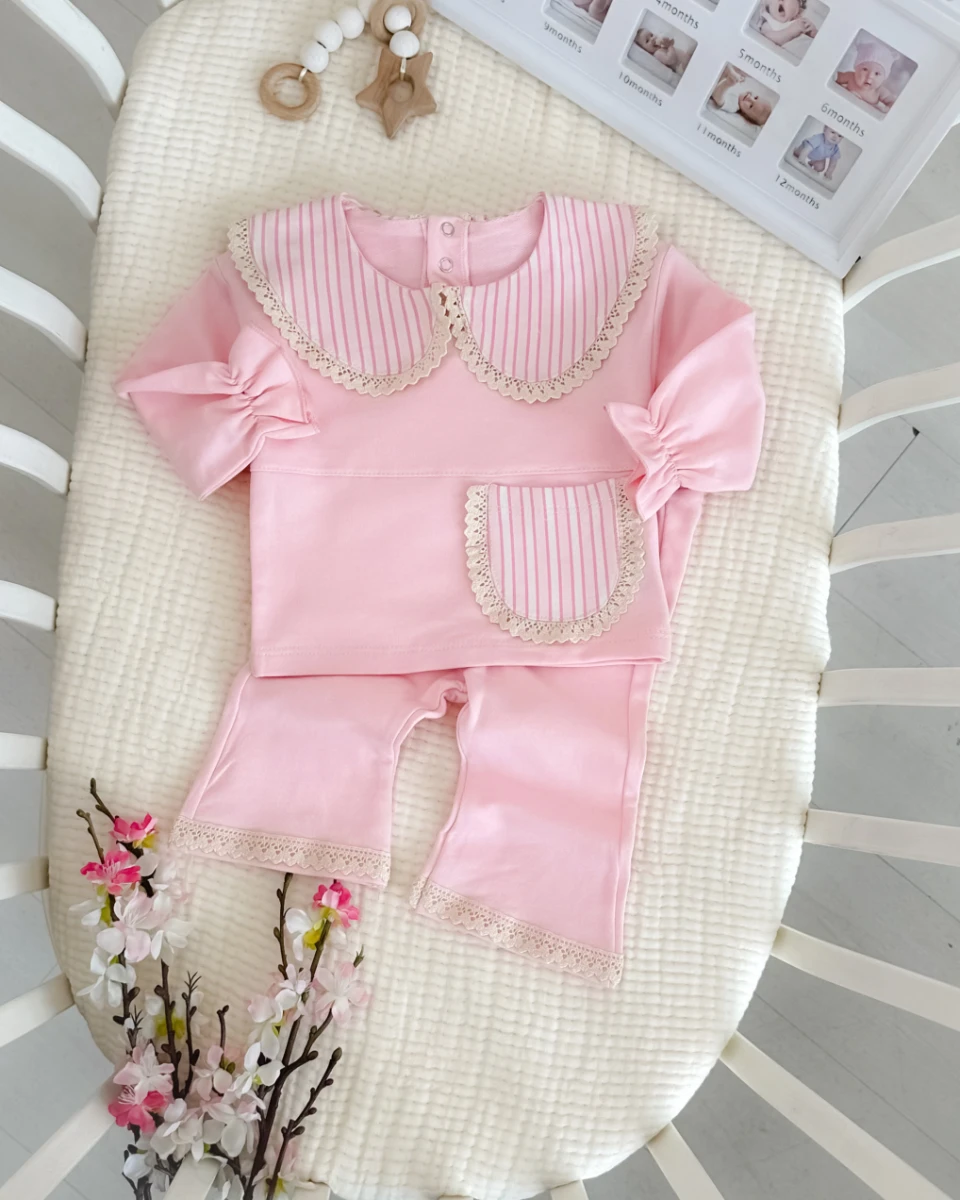 Çizgili yaka ve cep detaylı arkadan çıtçıtlı mevsimlik 2 parça takım 