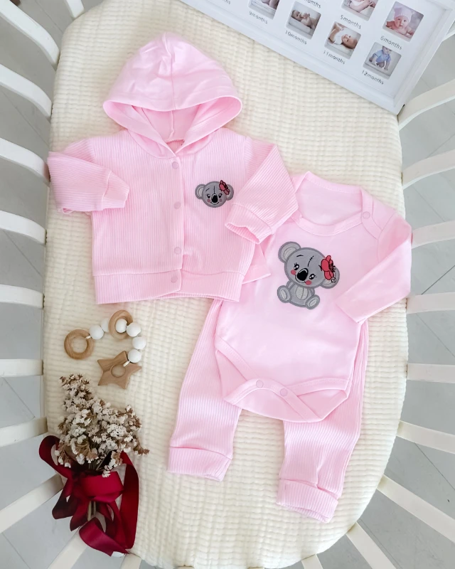 Pembe çiçekli koala nakışlı alttan çıtçıt badili kapüşon hırkalı 3 parça takım