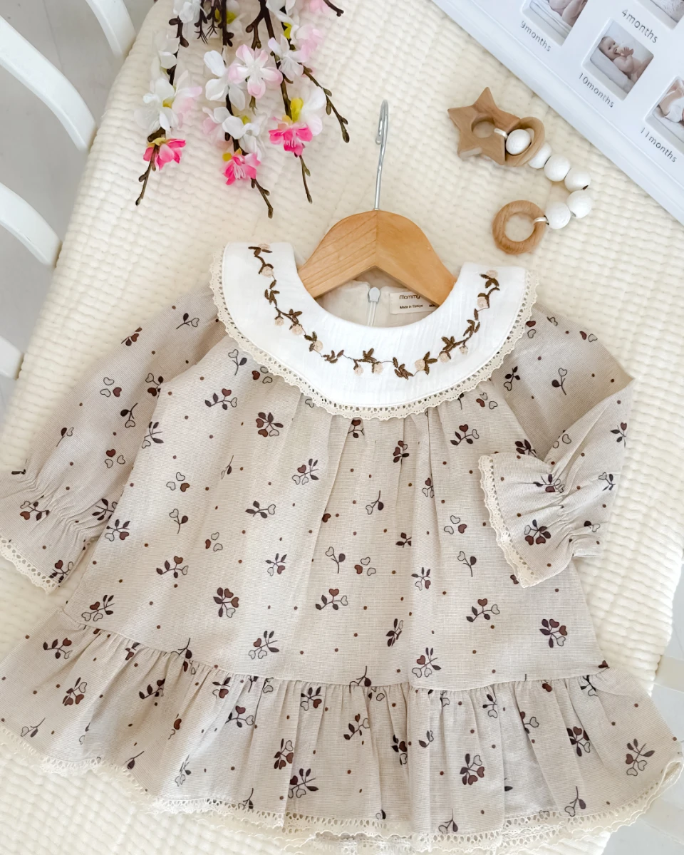 Kalp dallar nakış yaka detay astarlı mevsimlik kumaş bayramlık elbise 