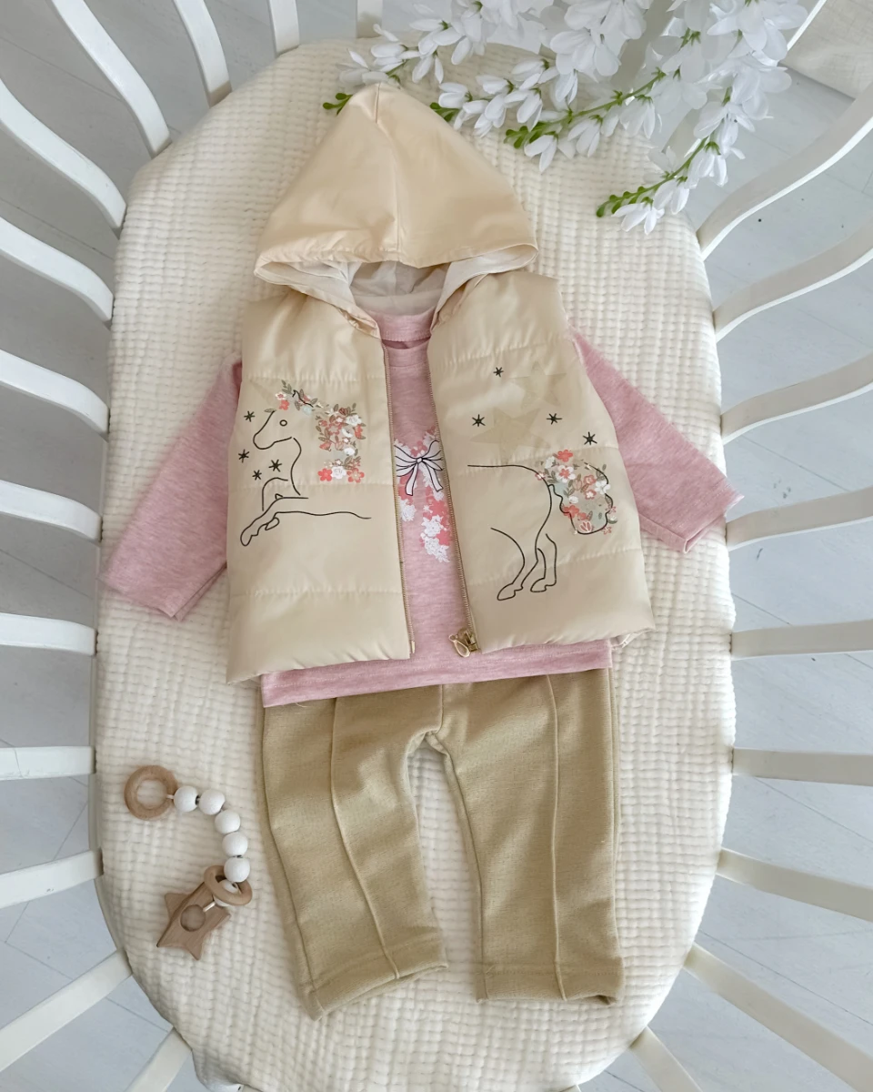 Çiçekli unicorn ve yıldızlar baskılı kapüşon yelekli 3 parça takım 
