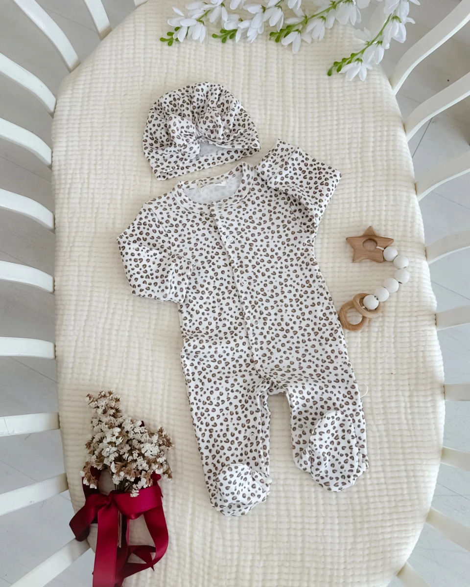 Sevgi bahçesi boydan çıtçıtlı ayaklı mevsimlik penye kumaş yenidoğan 5li tulum set 