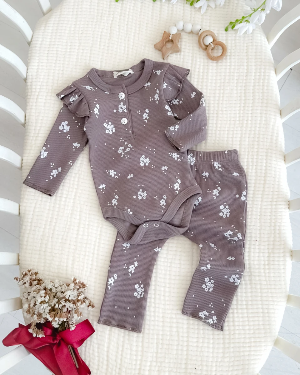 Zarif küçük çiçekler baskılı alttan çıtçıt badili 3lü set takım