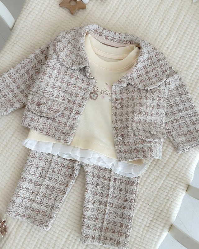 Şık tarzlı sahte gömlek görünümlü 3 parça ceketli kız takım