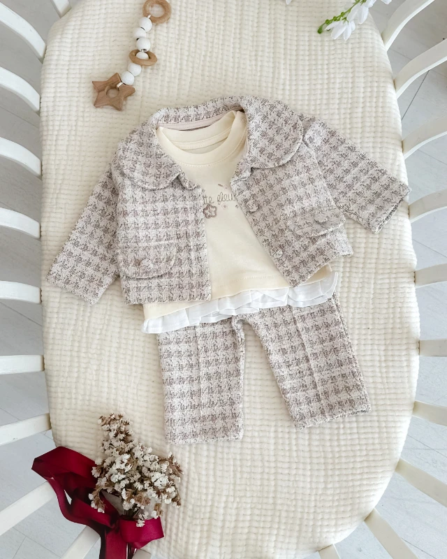 Şık tarzlı sahte gömlek görünümlü 3 parça ceketli kız takım