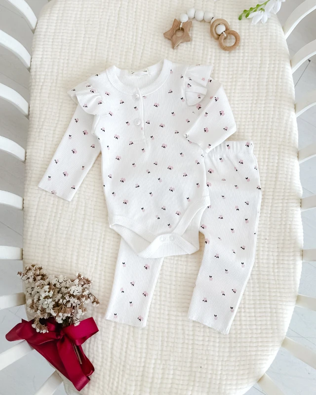 Zarif küçük çiçekler baskılı alttan çıtçıt badili 3lü set takım