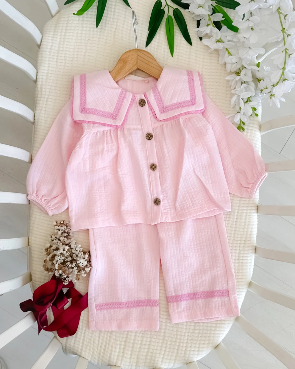 Köşegen yaka önden ahşap düğmeli muslin mevsimlik 2 parça takım 