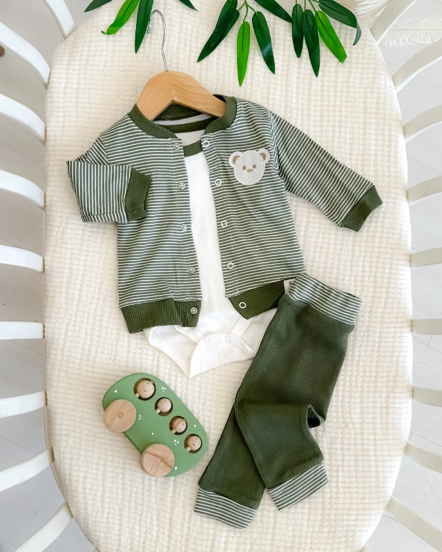 Çizgi detay önden çıtçıt hırkalı mevsimlik 3lü takım