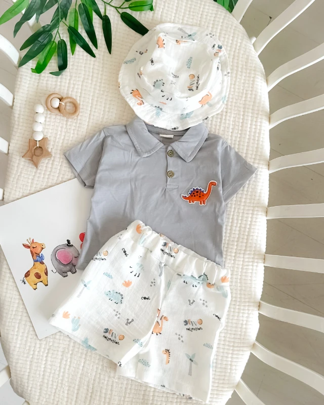 Minik dino muslin şort ve şapkalı yazlık 3 parça erkek bebek takım 